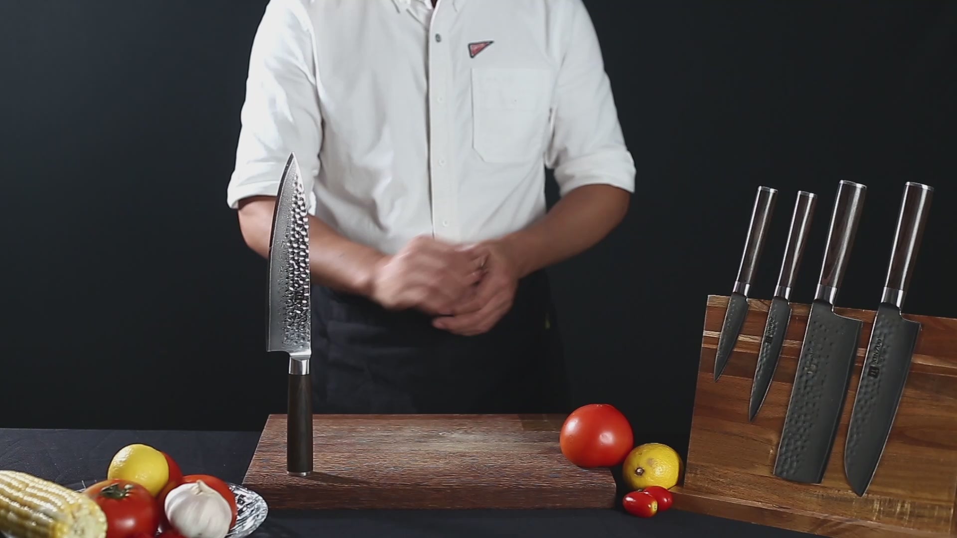 Video laden: Video wie das Messer schneidet